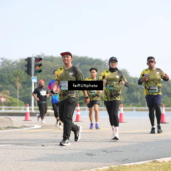 Runner Photo 6605593