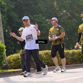 Runner Photo 6605656