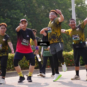 Runner Photo 6605688