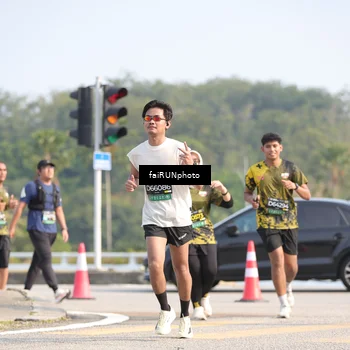 Runner Photo 6605765