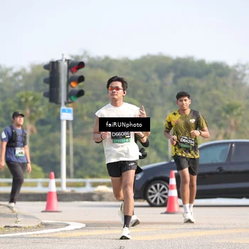 Runner Photo 6605767