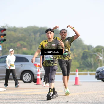 Runner Photo 6605830