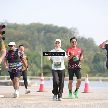 Runner Photo 6605847