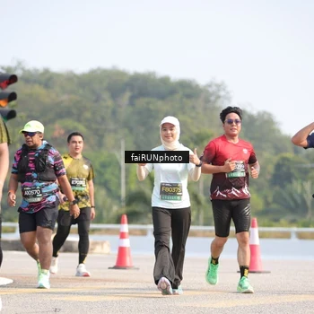 Runner Photo 6605848
