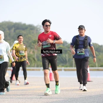 Runner Photo 6605863
