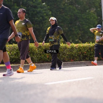 Runner Photo 6605869