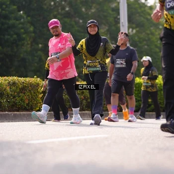 Runner Photo 6605871