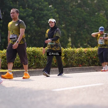 Runner Photo 6605874