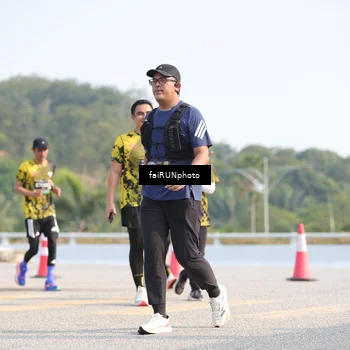 Runner Photo 6605911