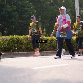 Runner Photo 6605915
