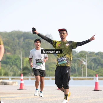 Runner Photo 6605938