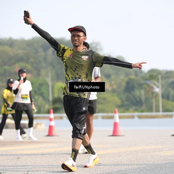 Runner Photo 6605975