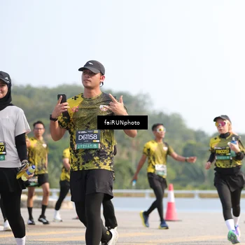 Runner Photo 6606024