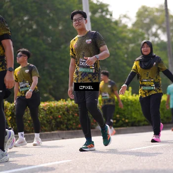 Runner Photo 6606105