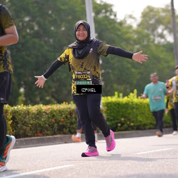 Runner Photo 6606109