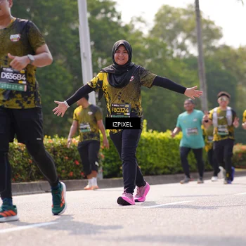 Runner Photo 6606111