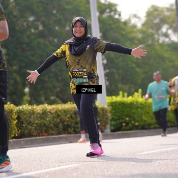 Runner Photo 6606122