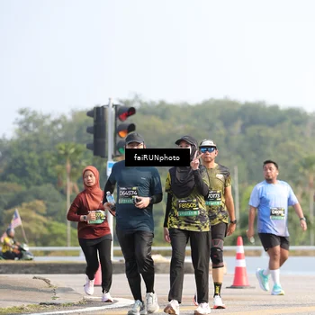 Runner Photo 6606172