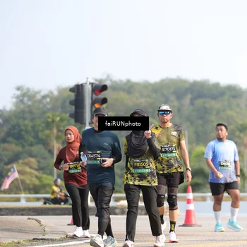 Runner Photo 6606221