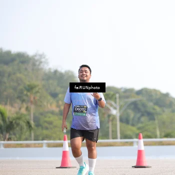 Runner Photo 6606235