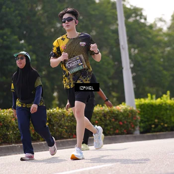 Runner Photo 6606251