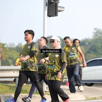 Runner Photo 6606393