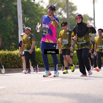 Runner Photo 6606453