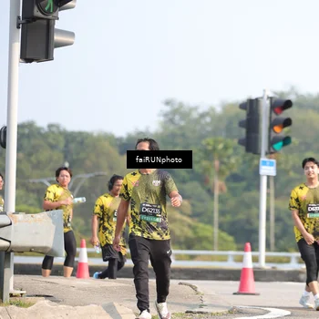 Runner Photo 6606456