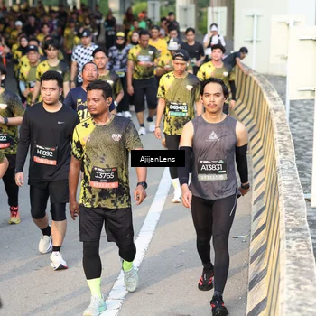 Runner Photo 6606458