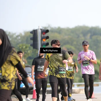 Runner Photo 6606500