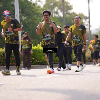 Runner Photo 6606544