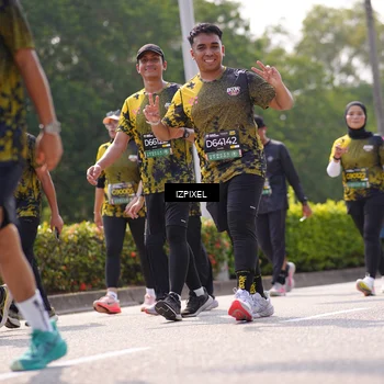 Runner Photo 6606741