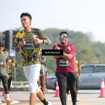 Runner Photo 6606873