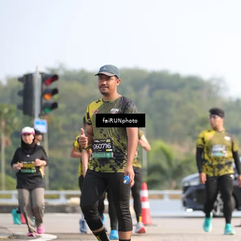 Runner Photo 6606956