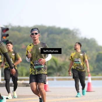 Runner Photo 6607011