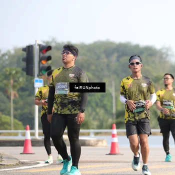 Runner Photo 6607044