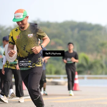 Runner Photo 6607165