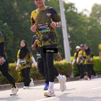 Runner Photo 6607177