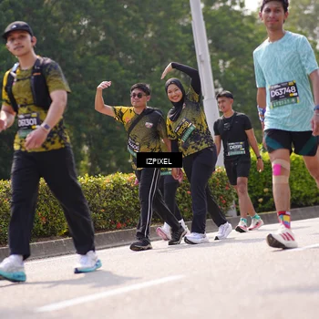 Runner Photo 6607263