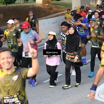 Runner Photo 6607365