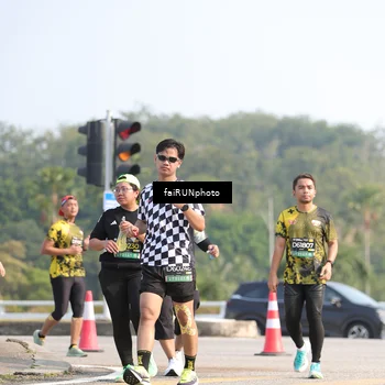 Runner Photo 6607392