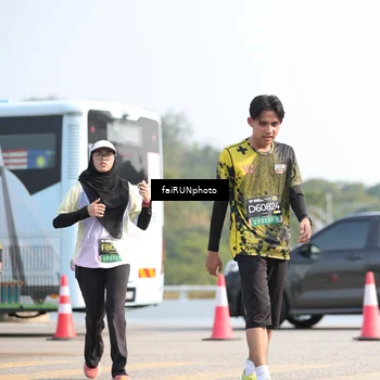 Runner Photo 6607894