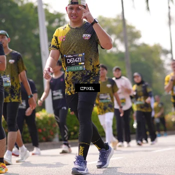 Runner Photo 6608012