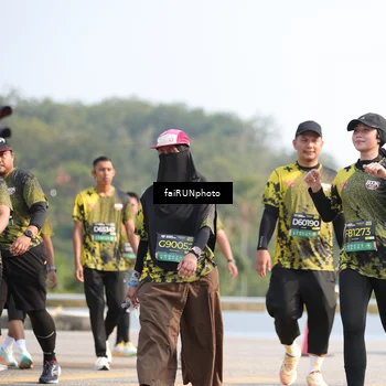 Runner Photo 6608026
