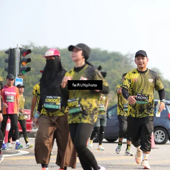 Runner Photo 6608035
