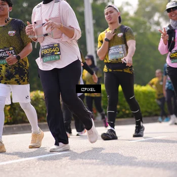 Runner Photo 6608058