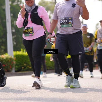 Runner Photo 6608063