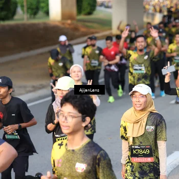 Runner Photo 6608085