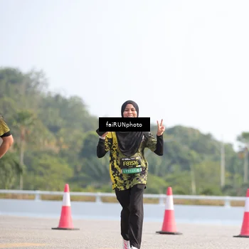 Runner Photo 6608152