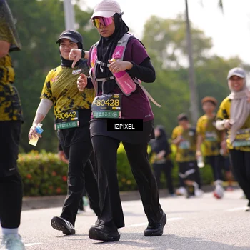 Runner Photo 6608173